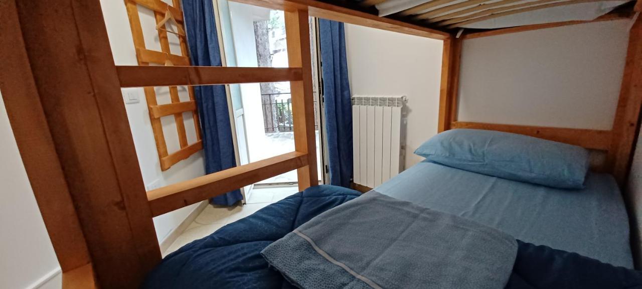 Holiday Home,1381888415:JPEG